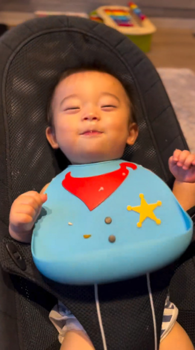 離乳食を食べる赤ちゃんおいしそう