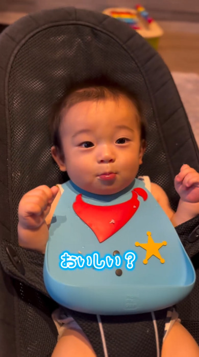 離乳食を食べる赤ちゃんおいしそう