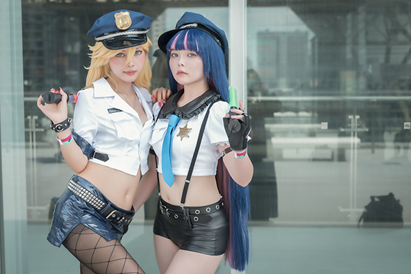 ありかみうの「パンティ＆ストッキングwithガーターベルト」アナーキー・パンティとやなぎばころんのアナーキー・ストッキング