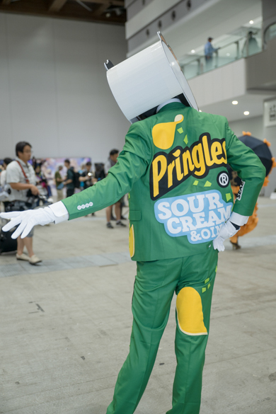 sasukeの空箱職人はるきるさんが作ったプリングルスのコスプレ