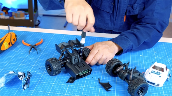 ダンボールで作るラジコン