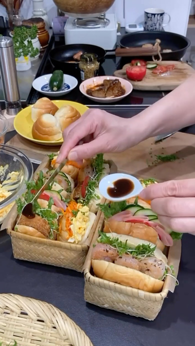 ロールパンサンド弁当