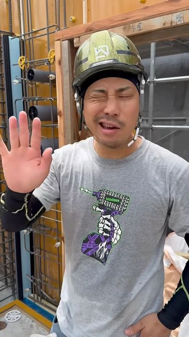 ファン付き作業着を使うことで暑さ耐性が低下することを心配する職人