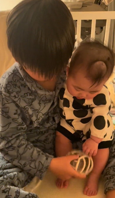 妹のお世話する兄