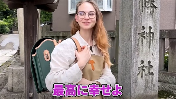 フランス人革職人がランドセル作り