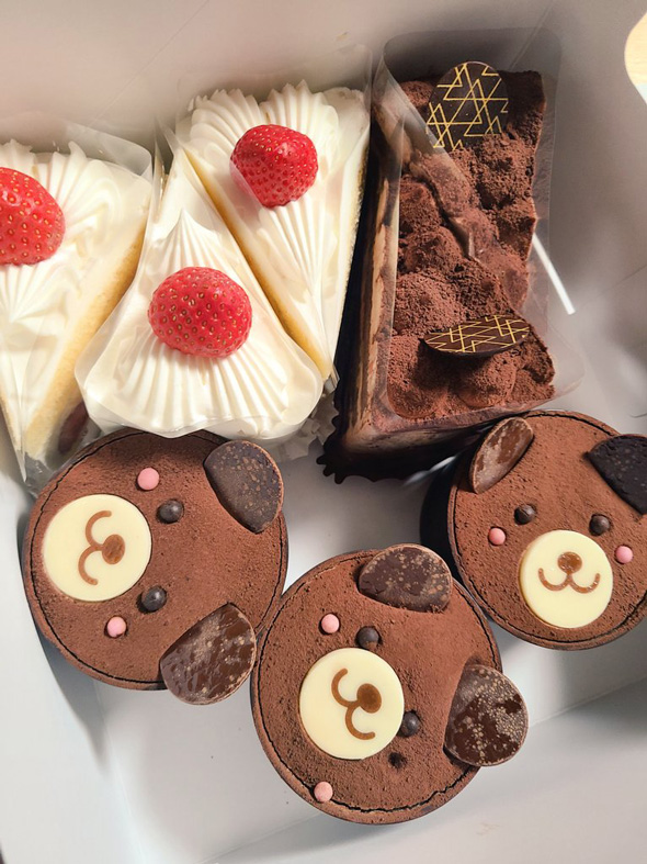 次女 高1 娘 初めて 給料 買ってきてくれた ケーキ 親孝行 サプライズ