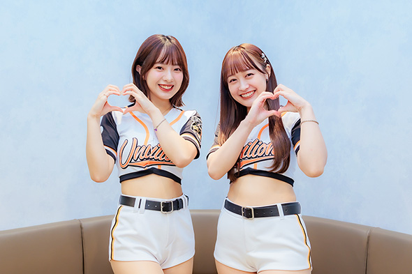 Uni-Girls所属のChihiroさんとNozomiさん