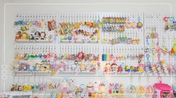 100均アイテムでカプセルトイを収納