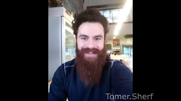 髪とひげを伸ばし続けた男性（終了時）