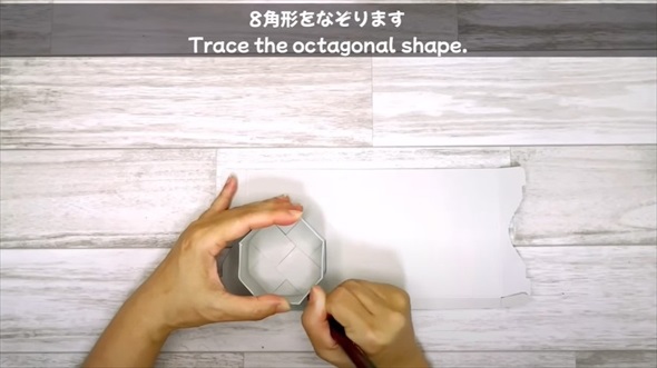 ティッシュ箱を小物入れに