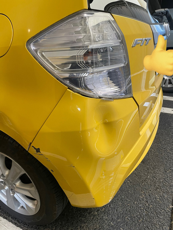 車 へこんでた リアバンパー 復活 暑すぎて 直る