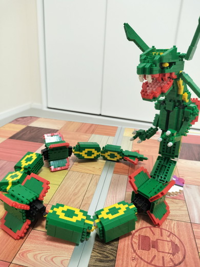 ナノブロックで作った「レックウザ」