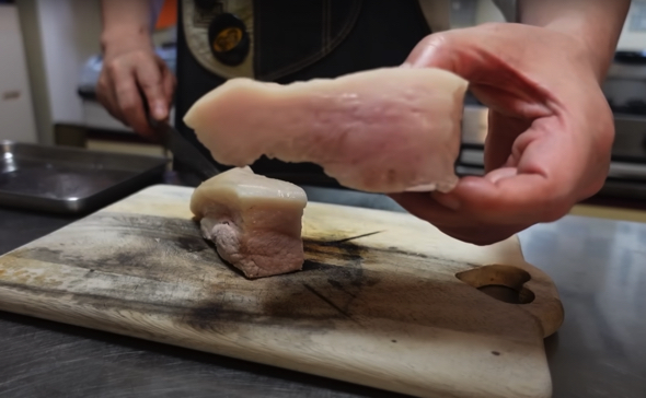 油抜きした「豚 ウデブロック」