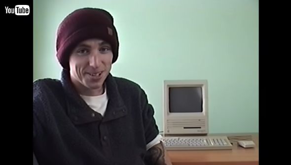1987年発売の「Macintosh SE」
