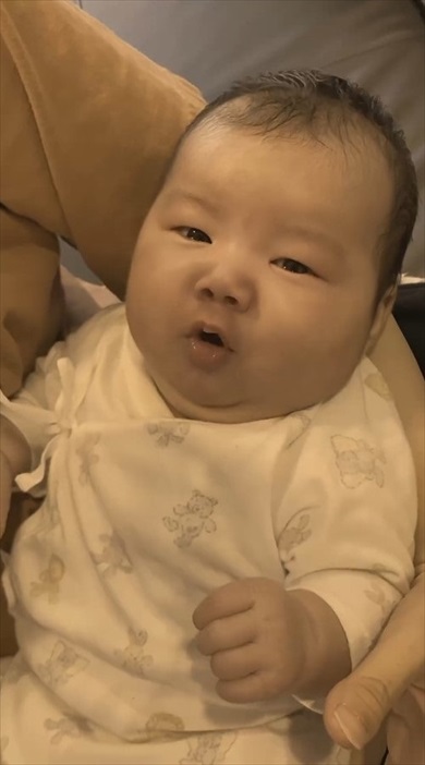 3秒後の赤ちゃんのお顔に笑っちゃった