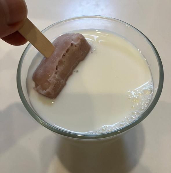 あずきバー 食べ方 牛乳 浸して 固まらせながら 層