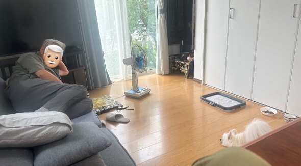 ワンコと対面するおじいちゃん