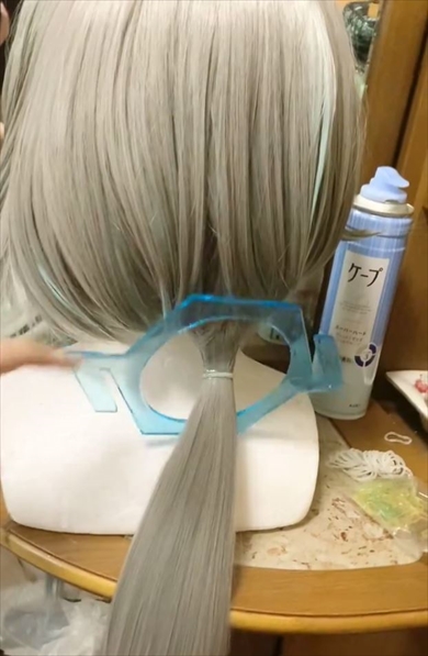 コスプレの浮遊パーツを再現