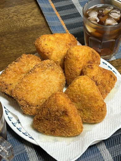 三角コロッケ