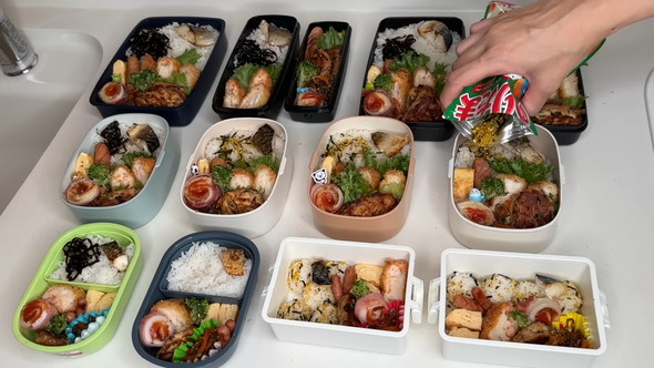 12人分のお弁当を作るママさん