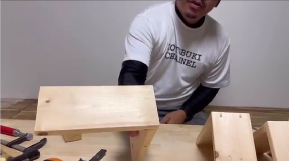 きれいにネジを隠す方法3選