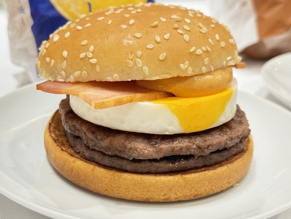 マクドナルド 月見ファミリー2024 期間限定 ／ 倍月見バーガー