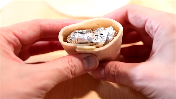 カップ型のトルティーヤを作るアイデア料理