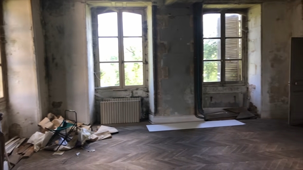 40年以上放置された城をリノベーション