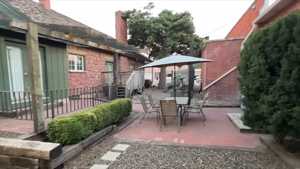 草木が生い茂った庭を3日間でステキに大変身