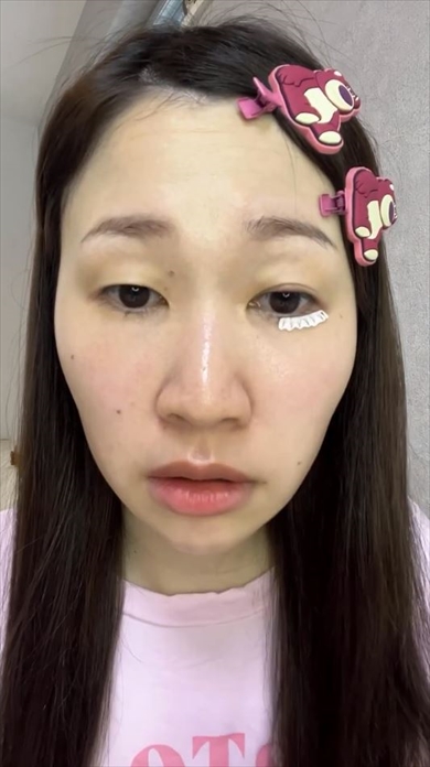 貼るだけ下まつげシールレビュー