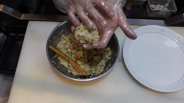 悪魔のおにぎり作り