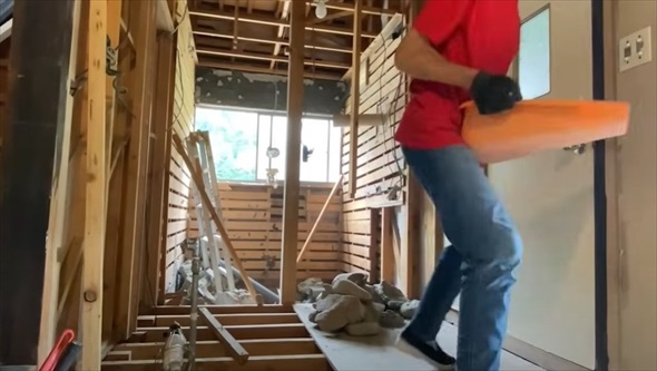 自閉スペクトラム症を抱える息子と古民家をDIY