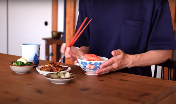 1人ご飯を満喫するmamuさん