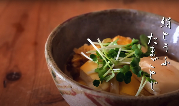 絹とうふたまごとじ