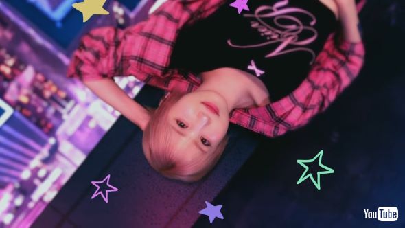 SAY MY NAMEのPVに出演する本田さん