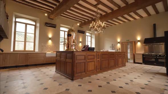 修道院をリノベーション