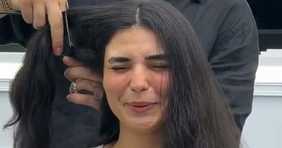 「雰囲気がガラッと変わった」　ふわふわロングヘアをばっさり大胆にカット！→凛々しいショートに激変　「彼女の人生は変わる」【海外】（1/3） | 美容 ねとらぼ