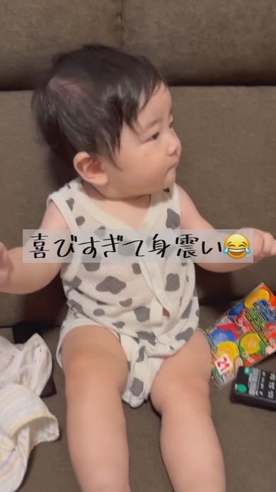 パパの帰宅に喜ぶ赤ちゃん