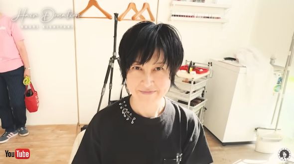 4年かけて伸ばした髪をヘアドネーションする岸谷香