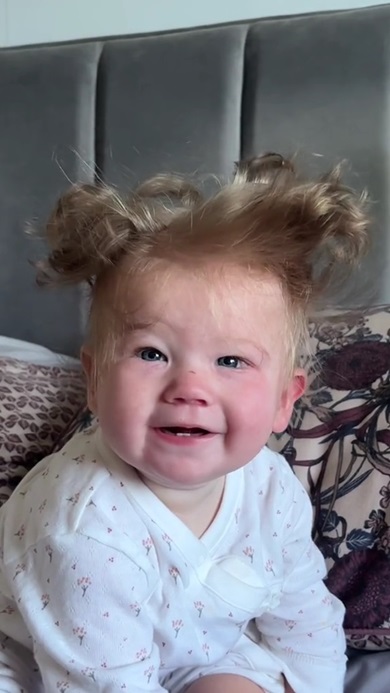 赤ちゃんの寝ぐせ