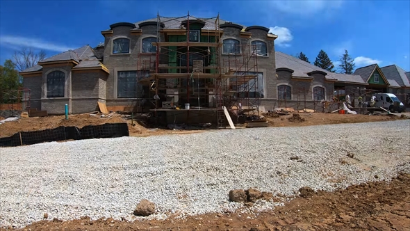 大豪邸を建設する動画