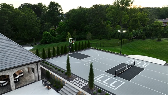 大豪邸を建設する動画