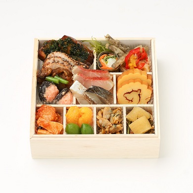 YouTubeクリエイター「きまぐれクック」完全監修のおせち「海手箱 吉鳥鶴」のニの重