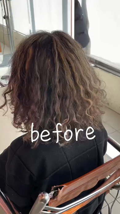 強めパーマ ハイライト 飽きた 女性 パーマ落とし ナチュラルヘア 美容室 変身 イメチェン