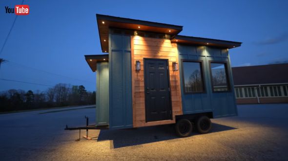 6000ドルで移動式の住居をDIYする