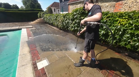 プール　清掃　ビフォーアフター