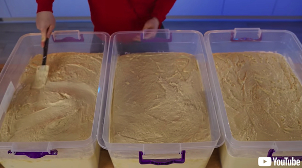 50キロの小麦粉でパンケーキ