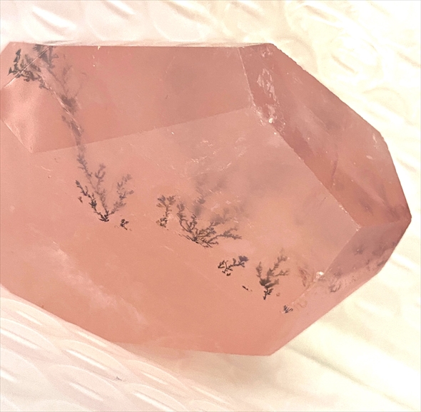 タイの天然石屋見つけたやばいもん