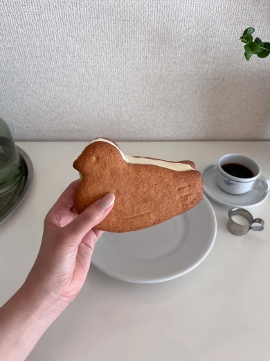 鳩サブレーのアイスサンド