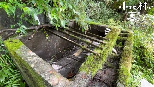 荒れ果てた水源を掃除したら